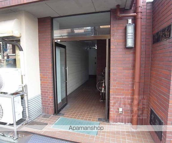 アルバドール山双の玄関写真