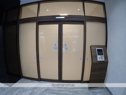 ＳＨＩＮＡＮＯビル[1LDK/46m2]のエントランス1