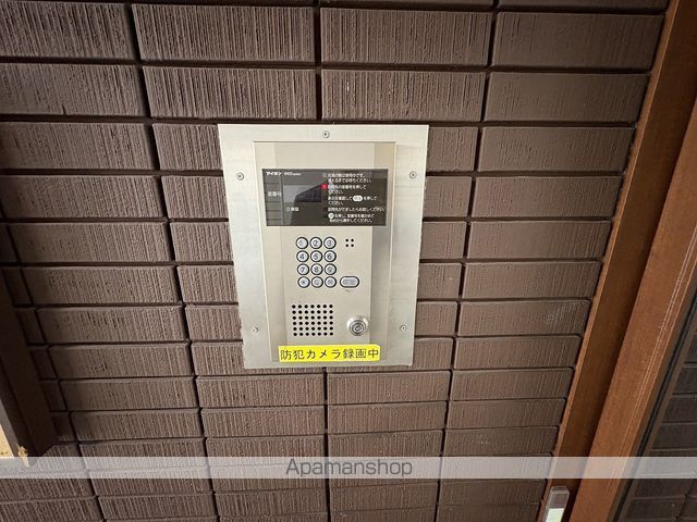 BAUHAUS住吉の玄関写真