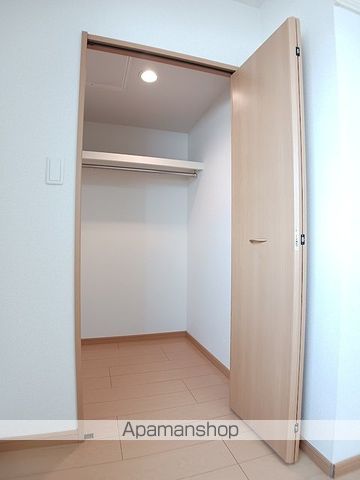 AUTANA アウタナの内装写真
