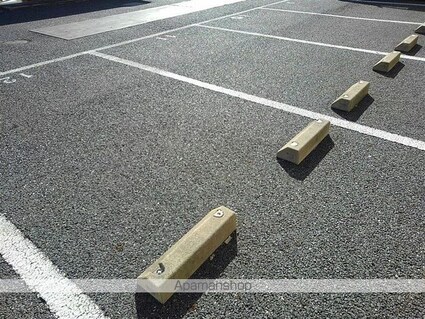 レオパレスコーポ弥生[1K/31.05m2]の駐車場