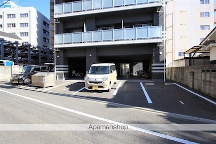 ＭＡＹＦＡＩＲ　ＫＩＹＯＭＡＣＨＩ　ＰＲＥＭＩＵＭ[1LDK/32.2m2]の駐車場