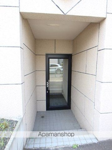 グランフォルム南円山の玄関写真