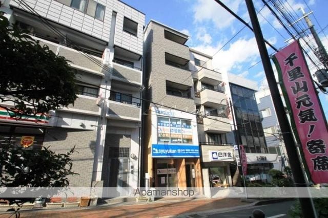 KSコート千里山駅前の外観写真