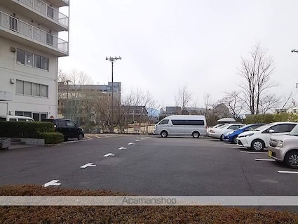 サンクリエート草津[1K/25.5m2]の駐車場2