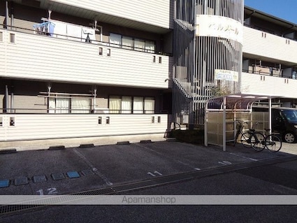 ベルメール[1DK/41.32m2]の駐車場