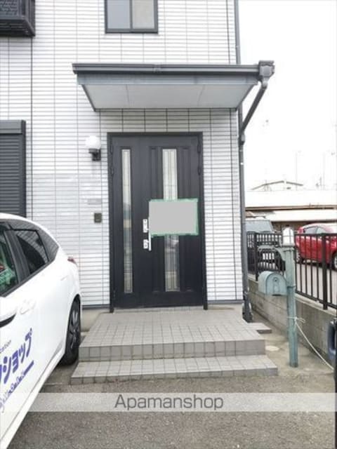 小雑賀一戸建[5SLDK/134.13m2]のエントランス
