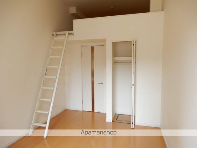 COMPARTMENT環状通の内装写真