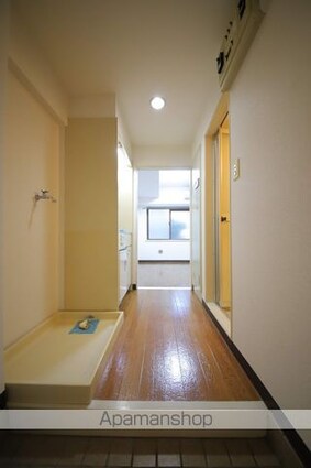ラカセッタ[1R/16.2m2]の玄関