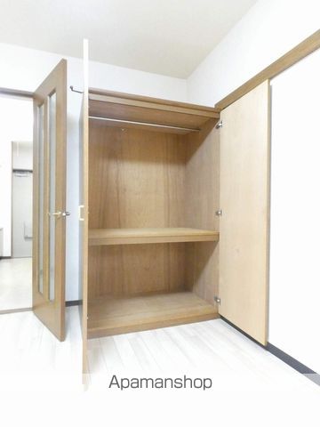 NAVONAの内装写真