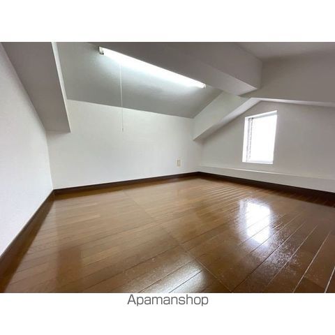メルヘンハイツ城東の内装写真