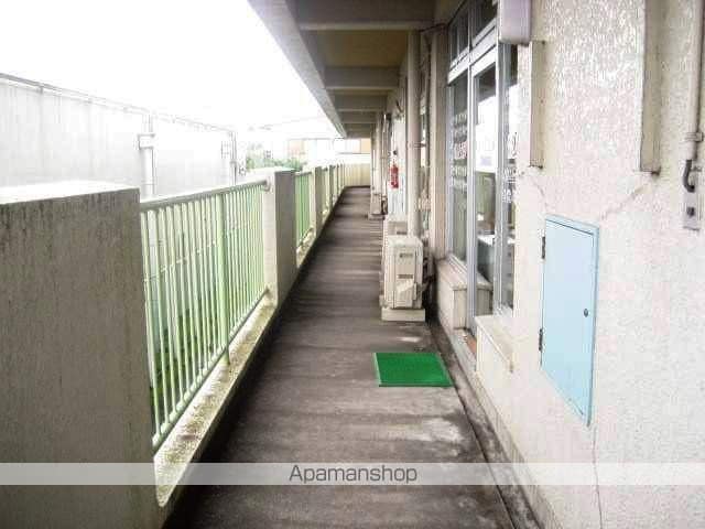 メゾンド妻ヶ丘の玄関写真