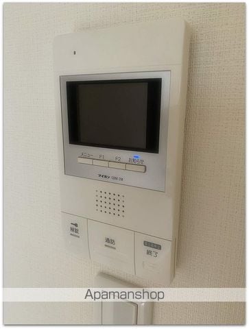 モノトーン難波の内装写真