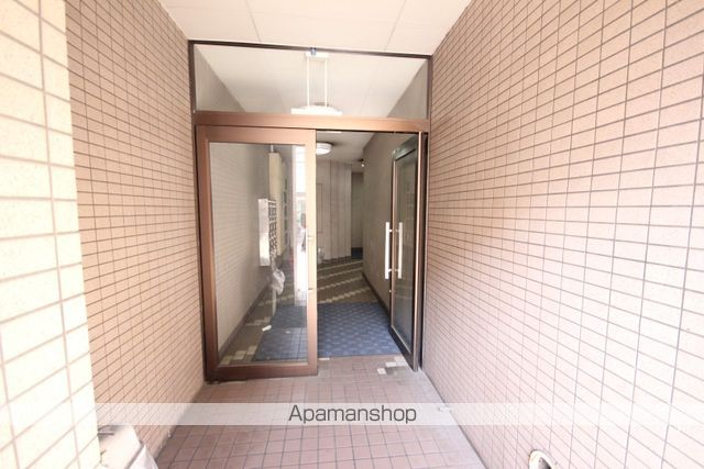 FUKUMI BLDの玄関写真