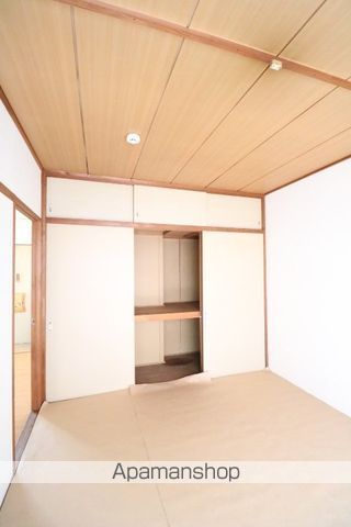 メゾンフォレスタIの内装写真