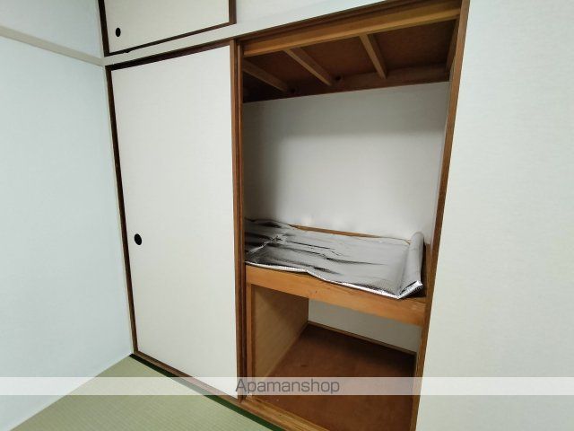 西大寺住宅2号棟の内装写真