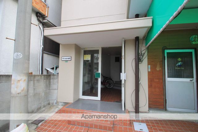 マンション本多の玄関写真