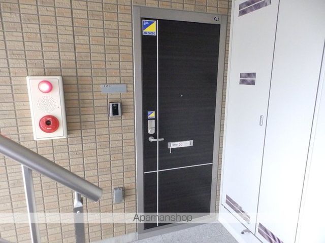 プランドール曙の玄関写真