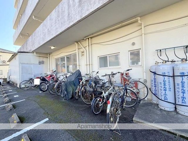 モアレ21の外観写真