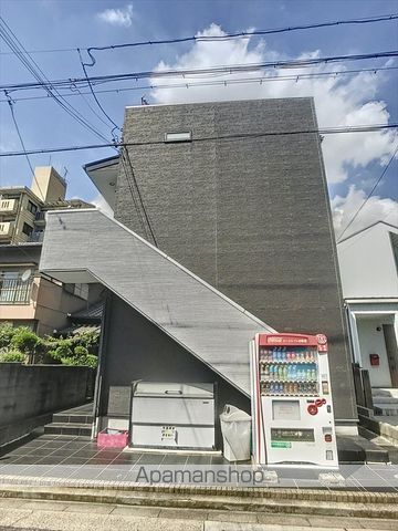 ROROナルミの外観写真