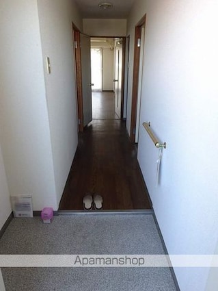 メゾン・ド・ミウラ[3LDK/60m2]の玄関