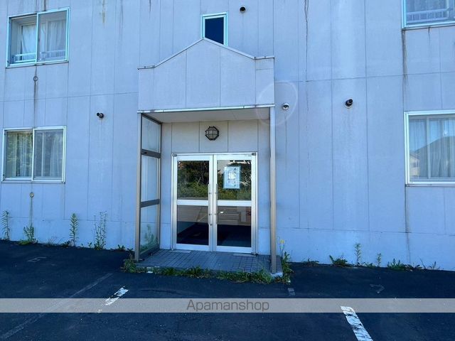 リバティ恵庭の玄関写真