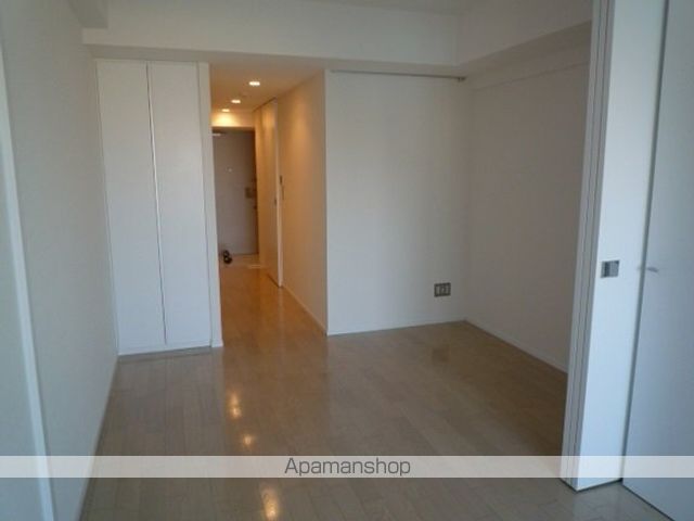 レジディア新御徒町[1LDK/44.39m2]のリビング・居間4