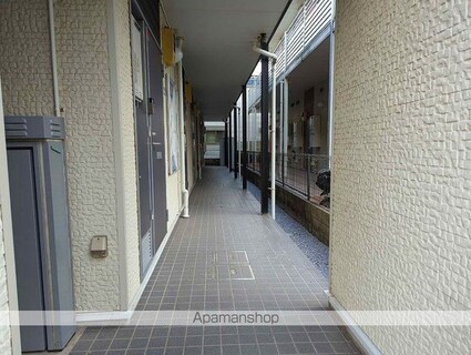 レオネクストジャルダン[1R/25.54m2]のロビー2