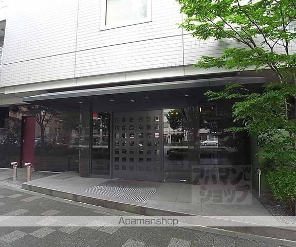 パインフィールド御池の外観写真
