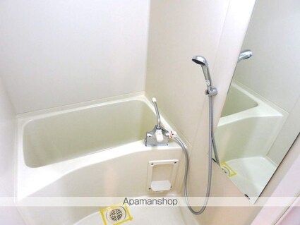 ＫＤＸレジデンス東新宿[1K/23.4m2]のバス