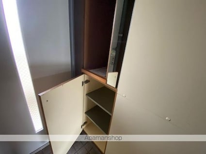 ホワイトヒルズ[1K/22.12m2]の玄関