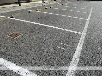 レオパレス慶[1K/26.49m2]の駐車場