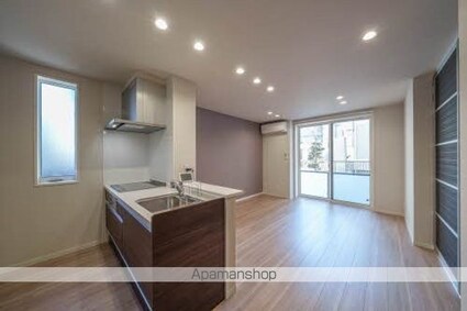 アンビシア赤木[1LDK/50.05m2]のリビング・居間2