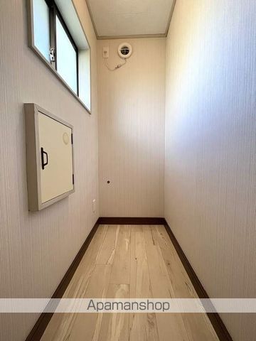 福島市 2階建 築35年の内装写真