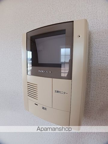メゾン コリーヌIIIの内装写真