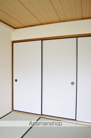 ロイヤルコーポ和泉鳥取の内装写真
