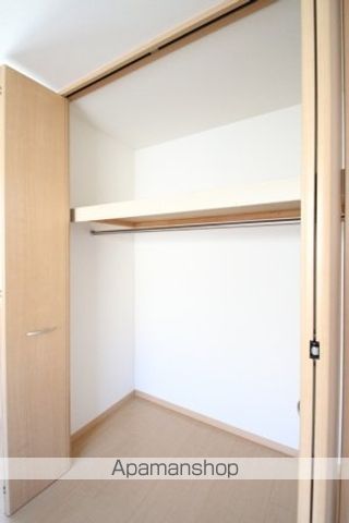 リビングタウンYOUTH D棟の内装写真