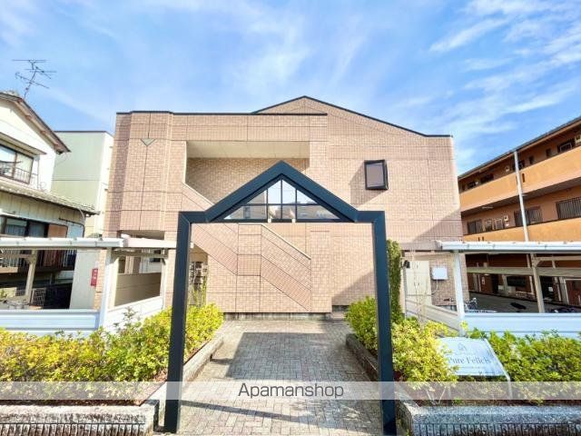 ピュアフェリシスの玄関写真