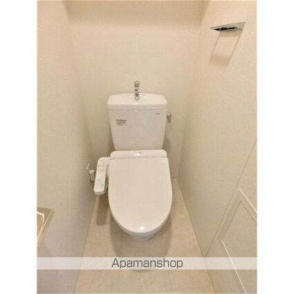 ディアレイシャス浅間町ステーションフロント[1K/21.1m2]のトイレ