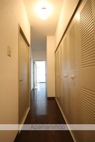 キャロル柴原の内装写真