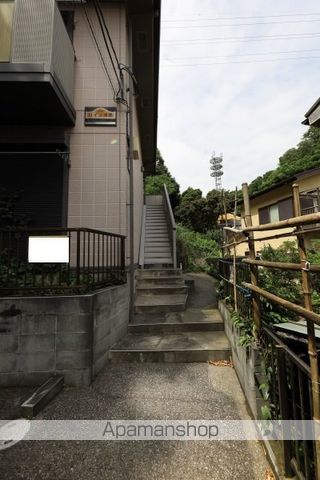 ハイツ浦郷の玄関写真
