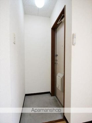 道後緑台ハイツ[1R/18.83m2]の玄関