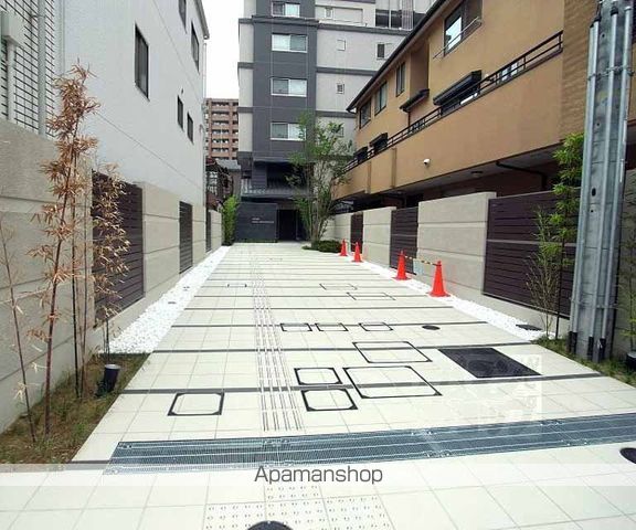アベニール三条油小路の外観写真