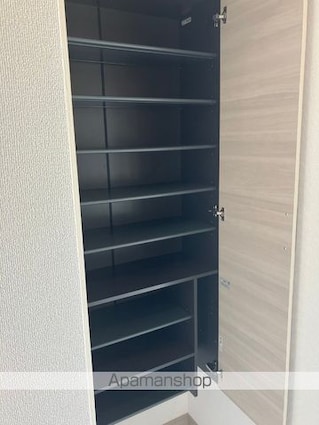 グランドメゾン城ケ丘[1K/30.03m2]の玄関