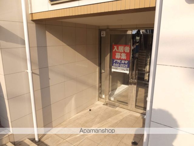 グランメール平和通6Aの玄関写真