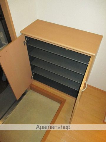 CRESTの内装写真