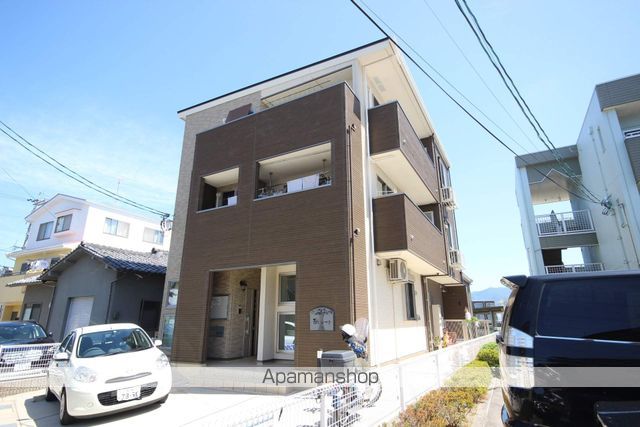 アストラムライン 中筋駅 徒歩12分 3階建 築12年の外観写真