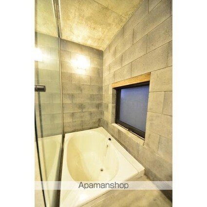 石双居[1DK/28.18m2]のバス