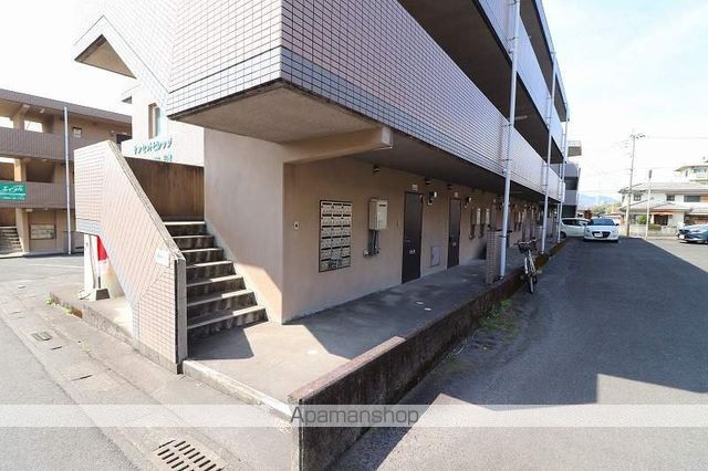 サンセットビレッジ新川B棟の玄関写真