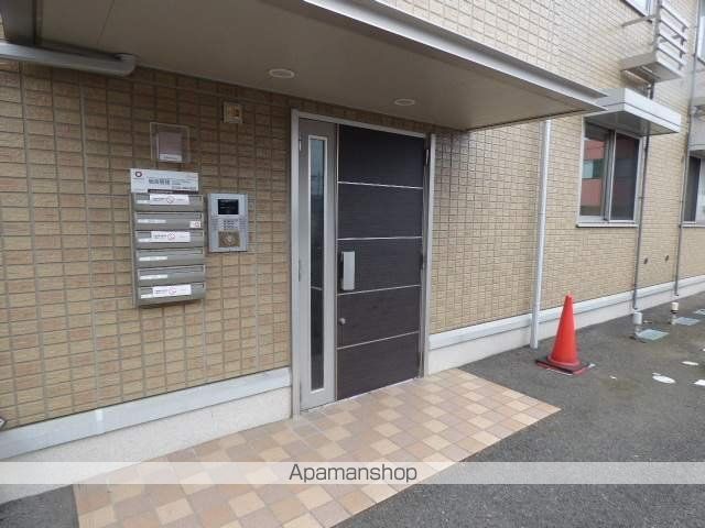 コートビレッジ山王 IIIの玄関写真